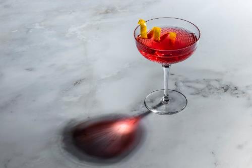 P:\Sales_and_Marketing\PR\The St. Regis Macao\Press Release\2021\F&B\Negroni\Photos\Low res\Sloe-Groni.jpg